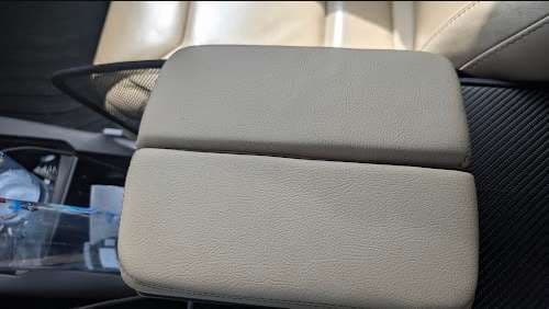 Image of Trim Right Auto Glass & Upholstery
