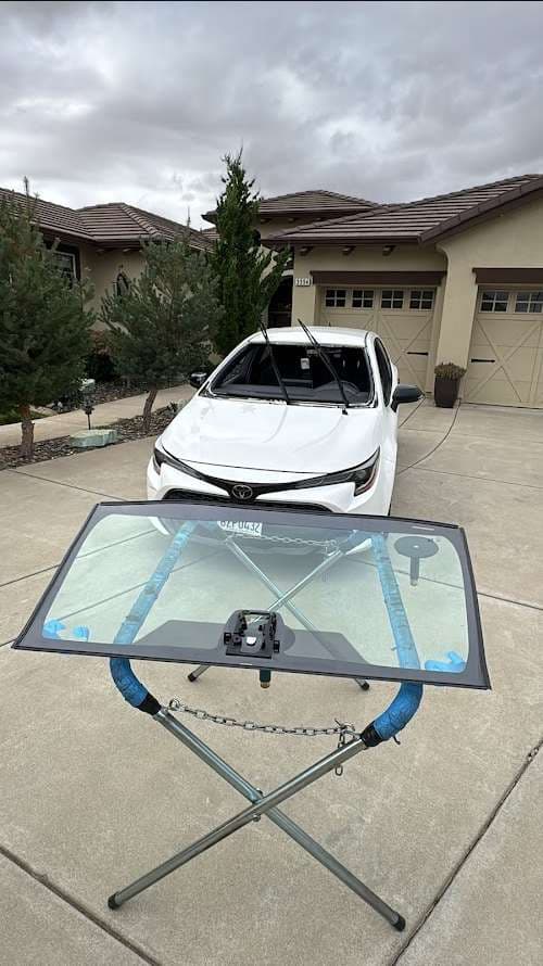 Image of 916 Auto Glass