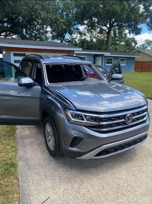 Image of Deluxe Auto Glass