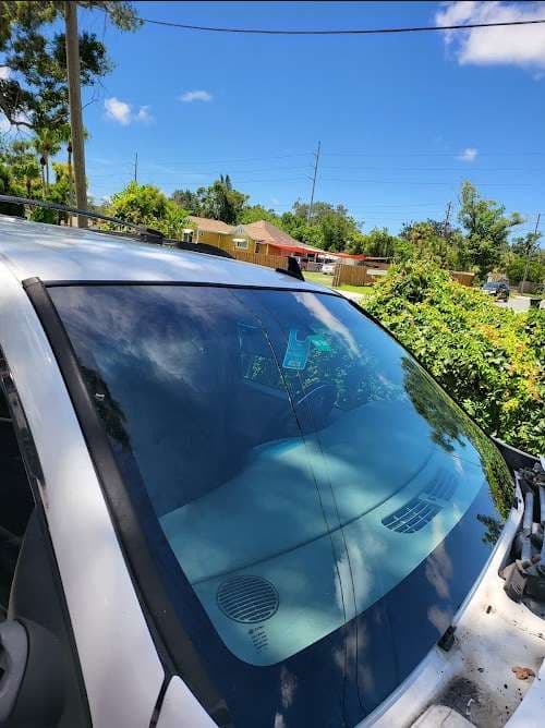 Image of SHINE BRIGHT AUTO GLASS