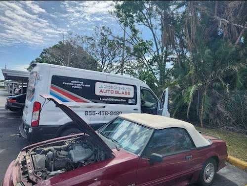 Image of Lloyd’s Of Shelton Auto Glass