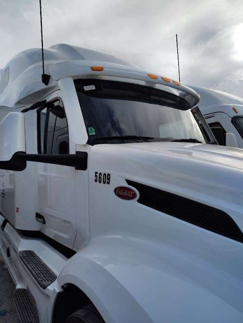 Image of WL AUTO GLASS LLC (MOBILE SERVICE)