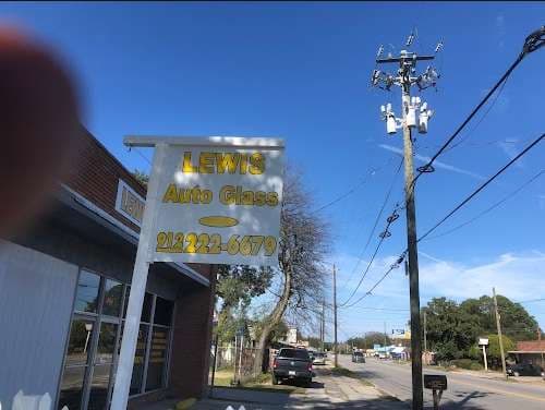 Image of Lewis Auto Glass