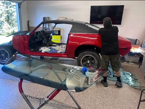 Image of AMAYA’S GLASS / SEMI TRUCK & AUTO GLASS