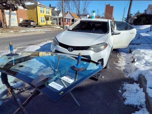 Image of Leonies Auto Glass