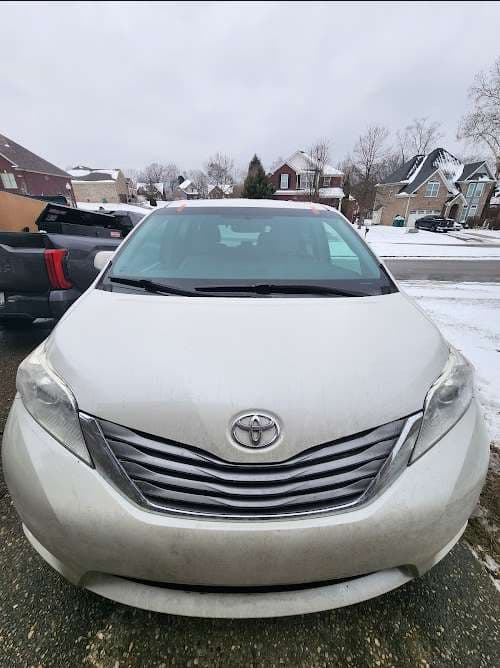 Image of Arnold Auto Glass