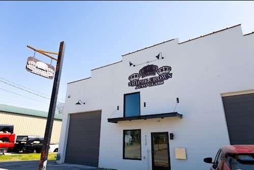 Image of Triple Crown Auto Glass