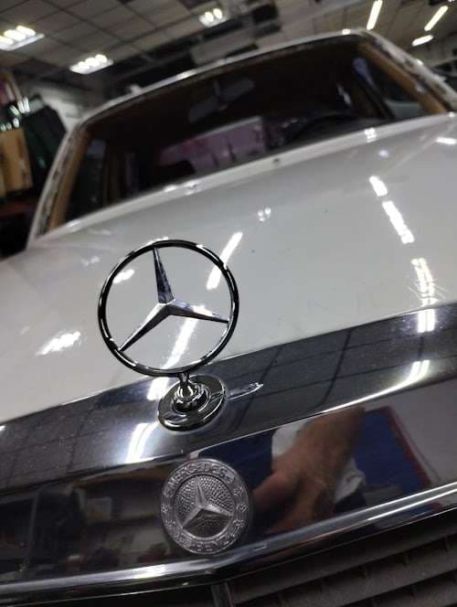 Image of JCD autoglass flatglass repair