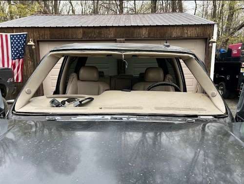 Image of Ron's Auto Glass free mobile service home or office 40 years experience windshield replacement rock chip repair