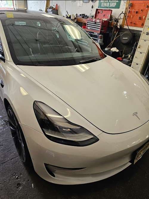 Image of Master Auto Glass & Repair