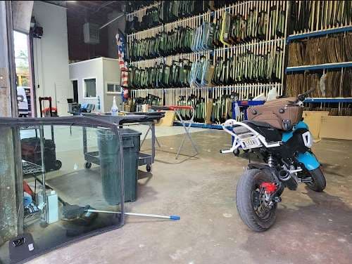 Image of ANGELS AUTO GLASS #2