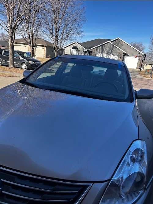 Image of 605 Auto Glass