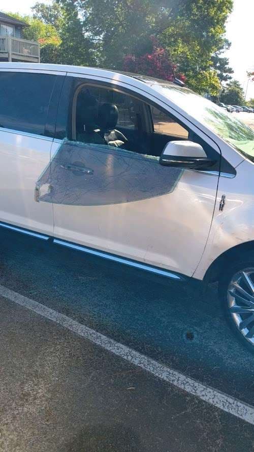 Image of Lomax Auto Glass