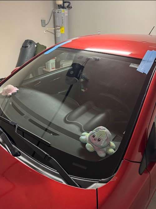 Image of Flores Auto Glass - Parts