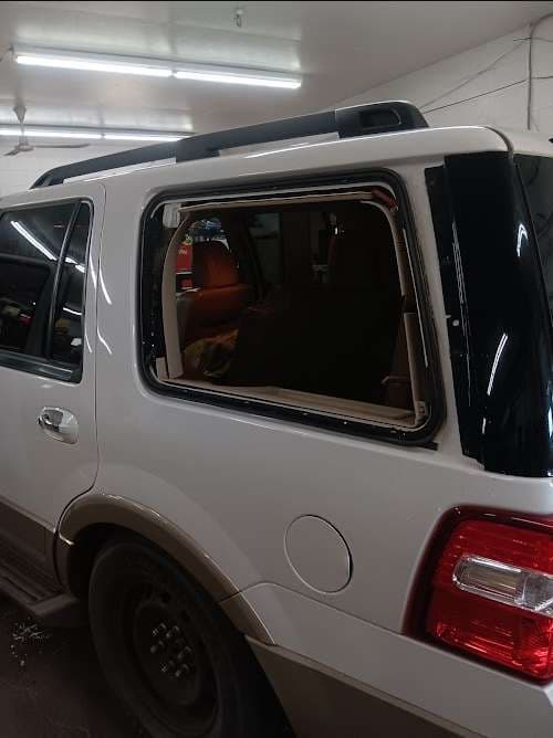 Image of Lions Auto Glass